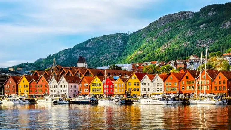Titelbild für Fjordzauber - Norwegen in seinen schönsten Farben